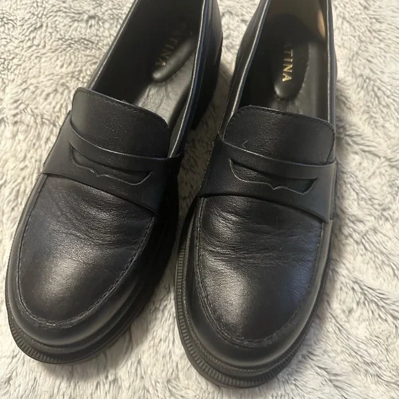 ‘Almost Perfect’ Zoe Chunky Loafer - Picture 3 of 6